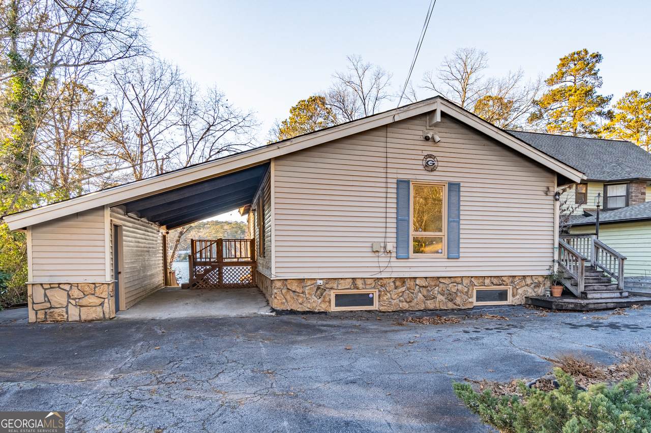 8704 Lake Drive - Photo 1