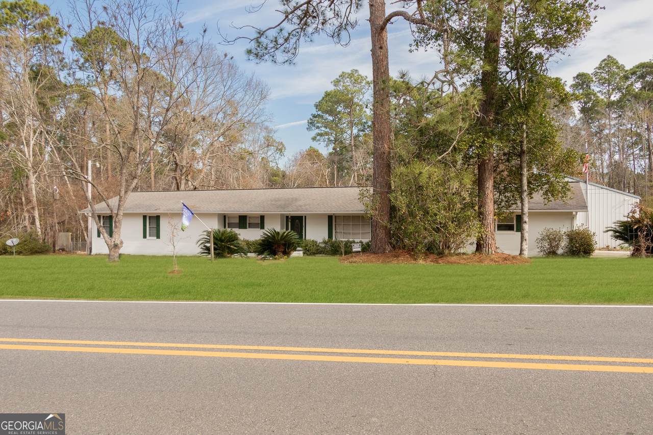 614 Victory Drive - Photo 1