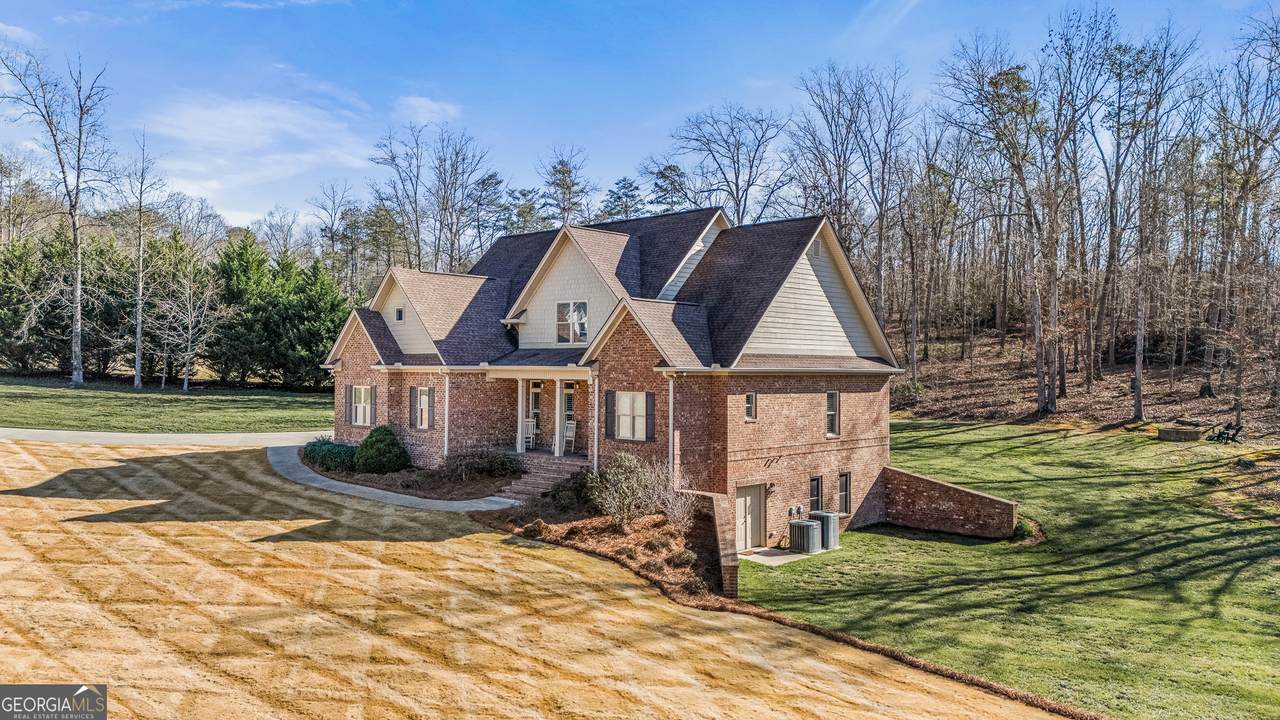 263 Woodmont Drive - Photo 1