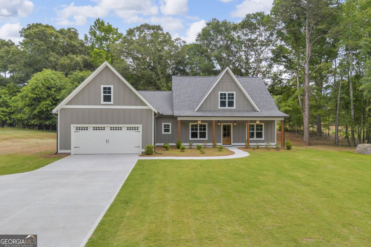 321 Ridgewood Road - Photo 1
