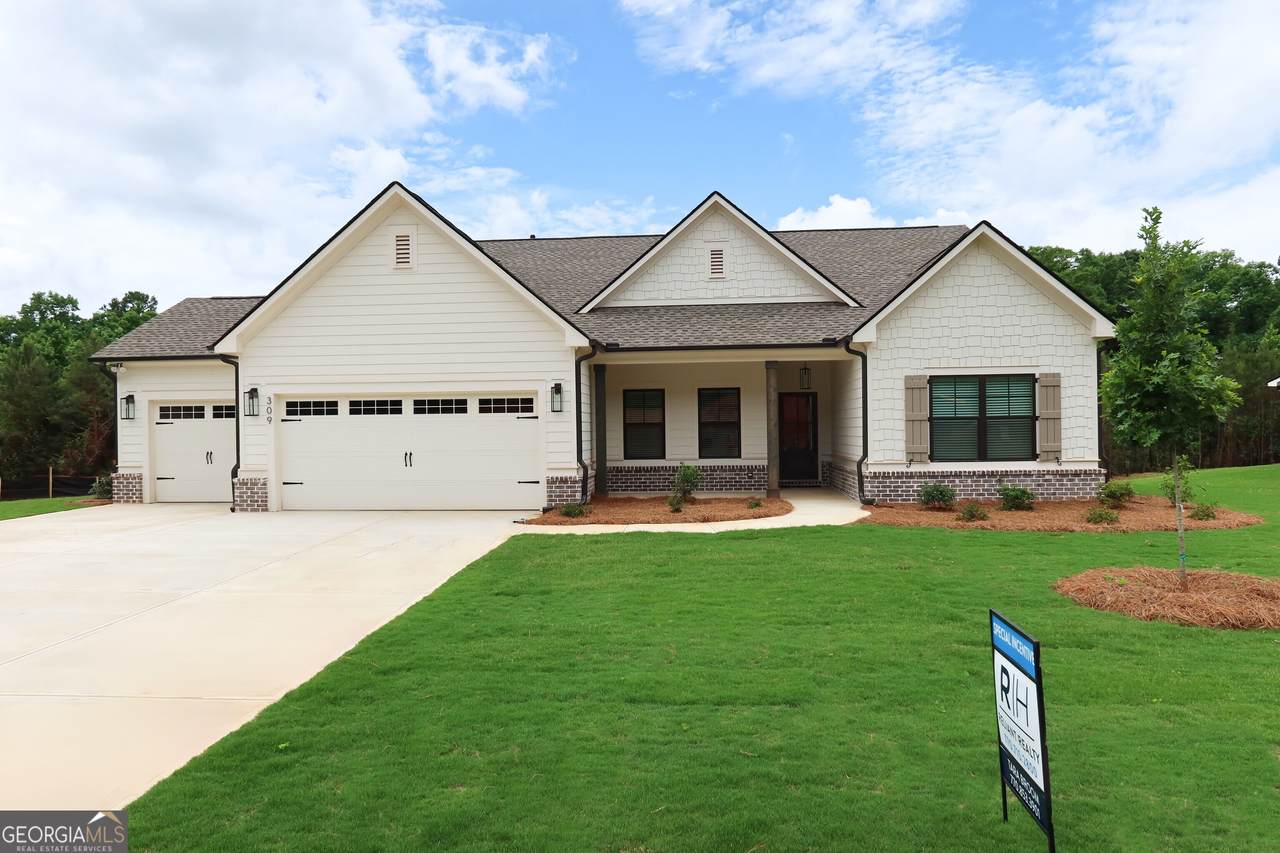 309 Weslyn Drive - Photo 1