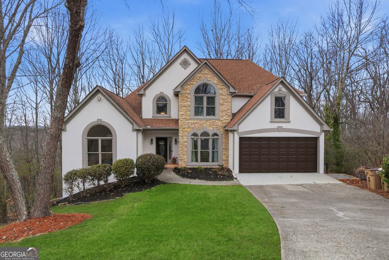 2595 Highland Pointe Drive - Photo 1
