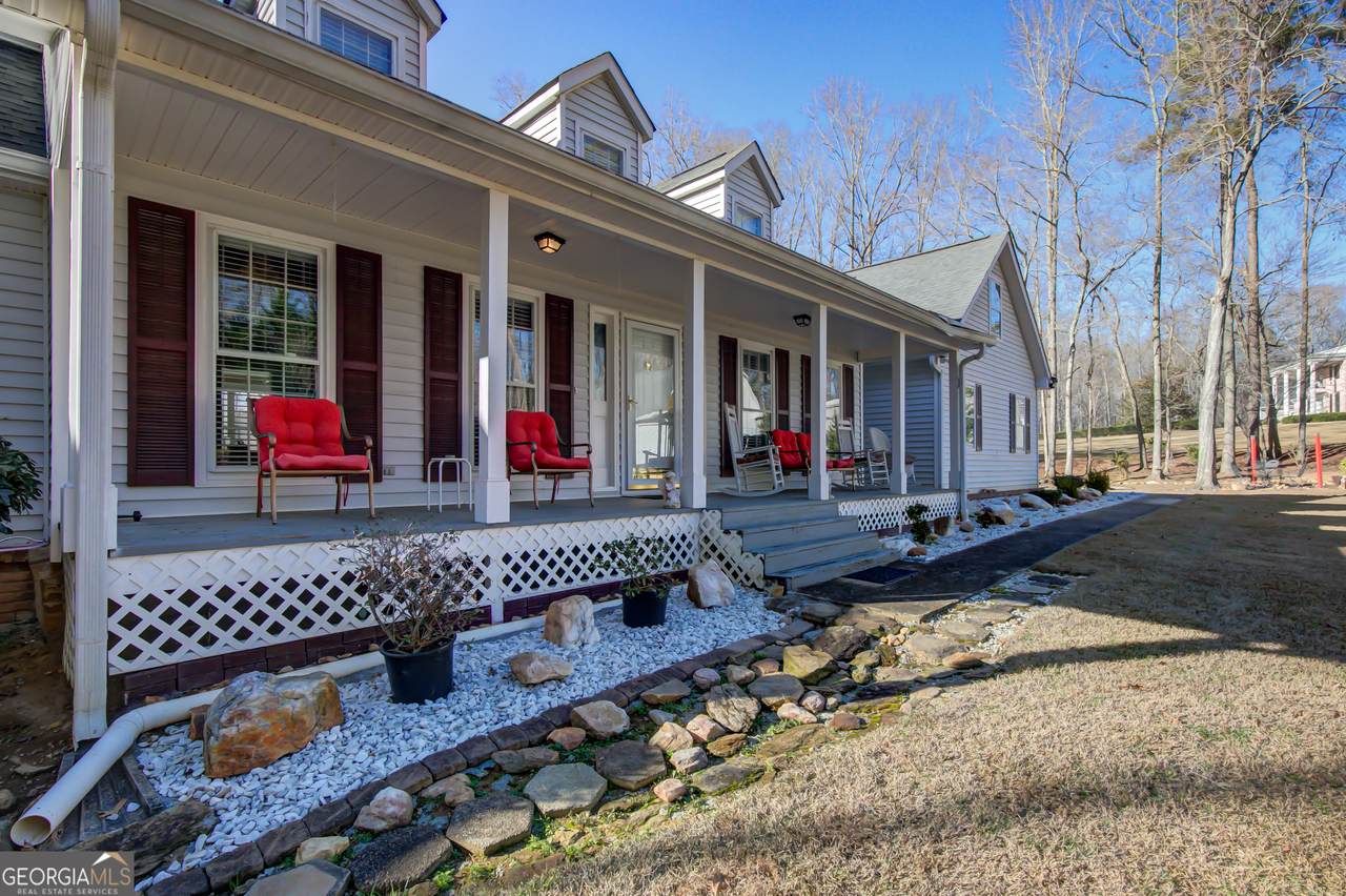 6450 Lake Sara Glen Drive - Photo 1