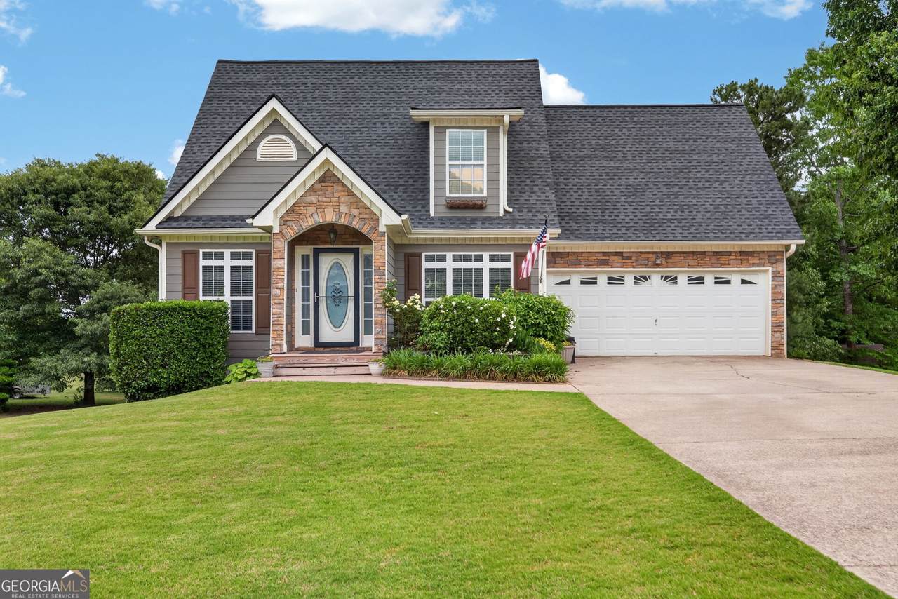 531 Huntington Trail - Photo 1