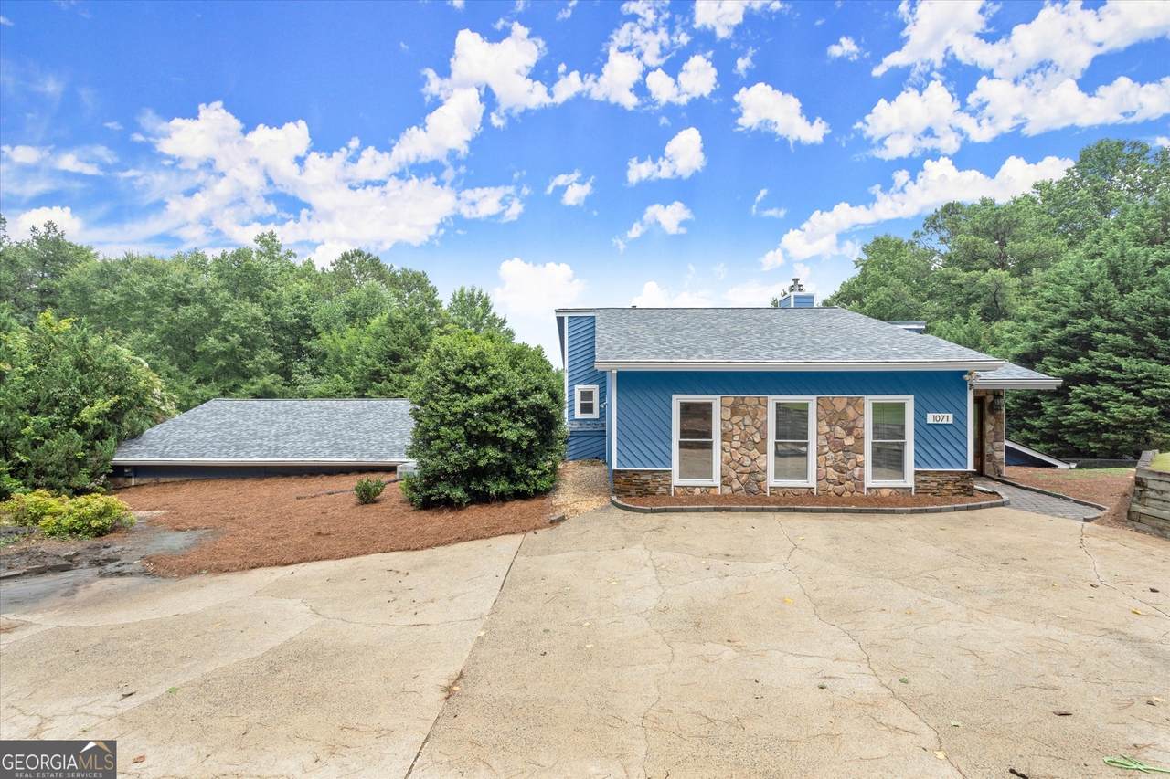 1071 Powell Wright Road - Photo 1