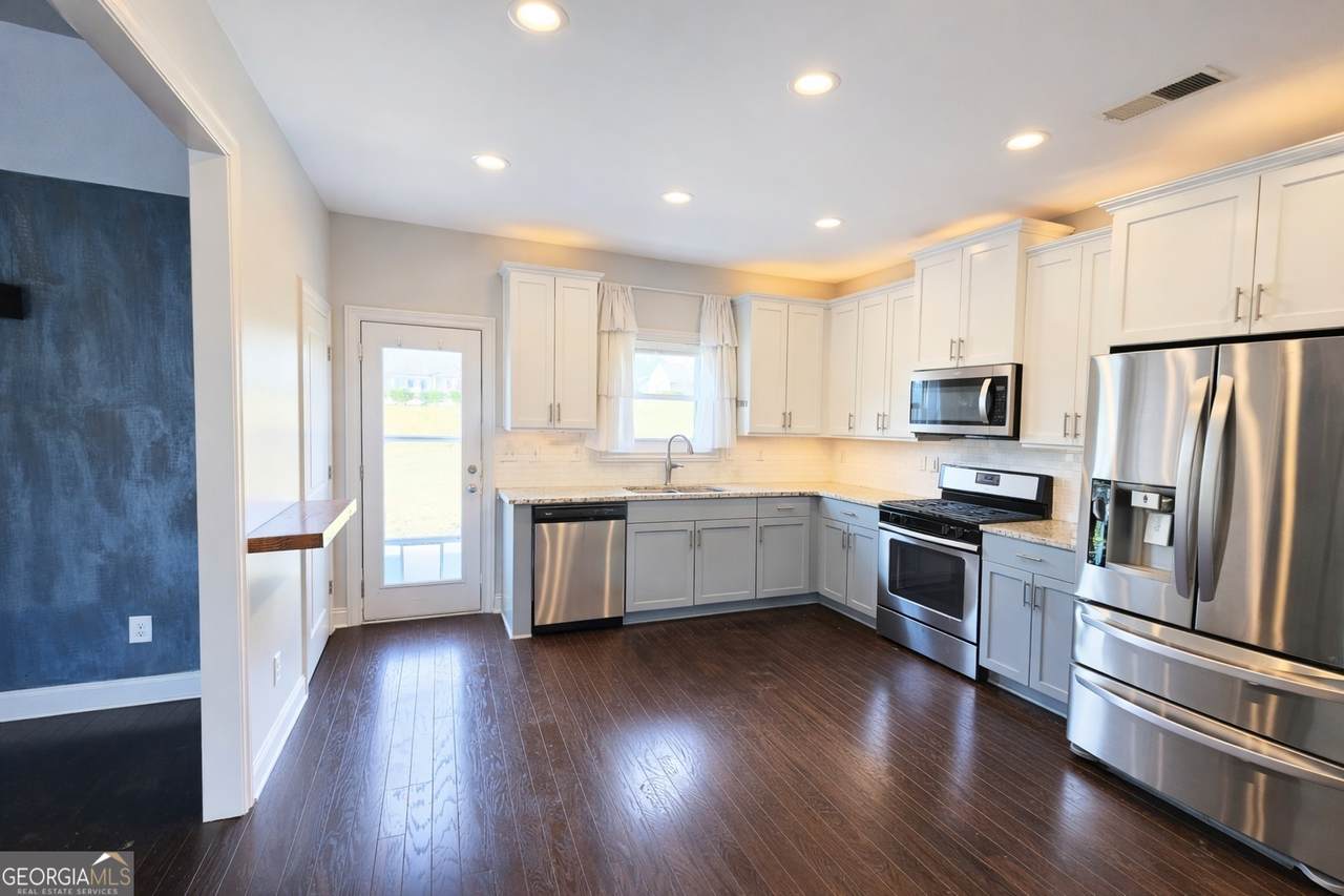 821 Westmoreland Circle - Photo 1