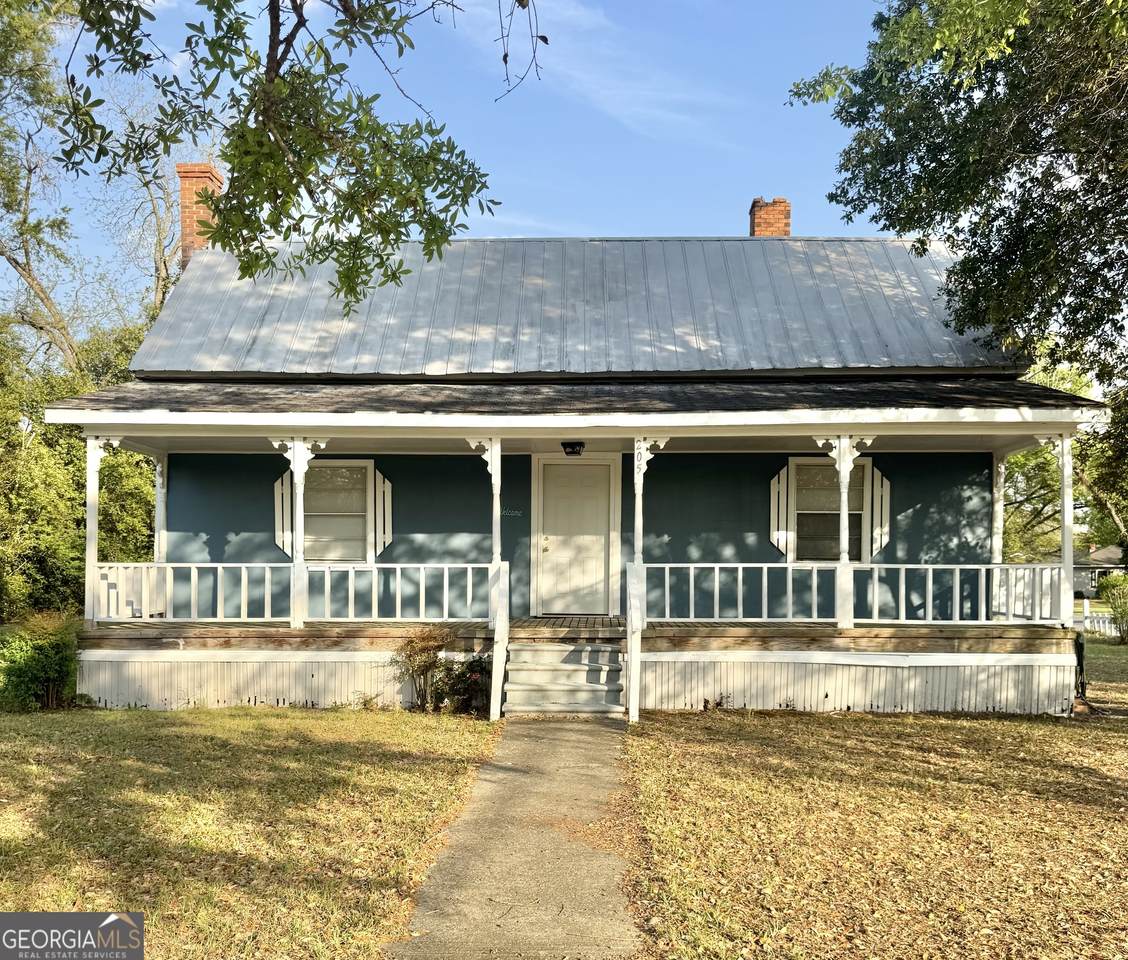 205 Brumby Avenue - Photo 1