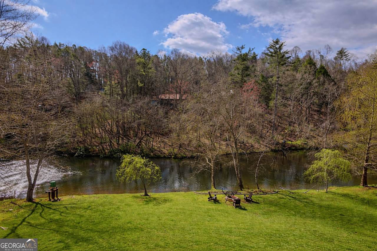 105 Riveredge Drive - Photo 1