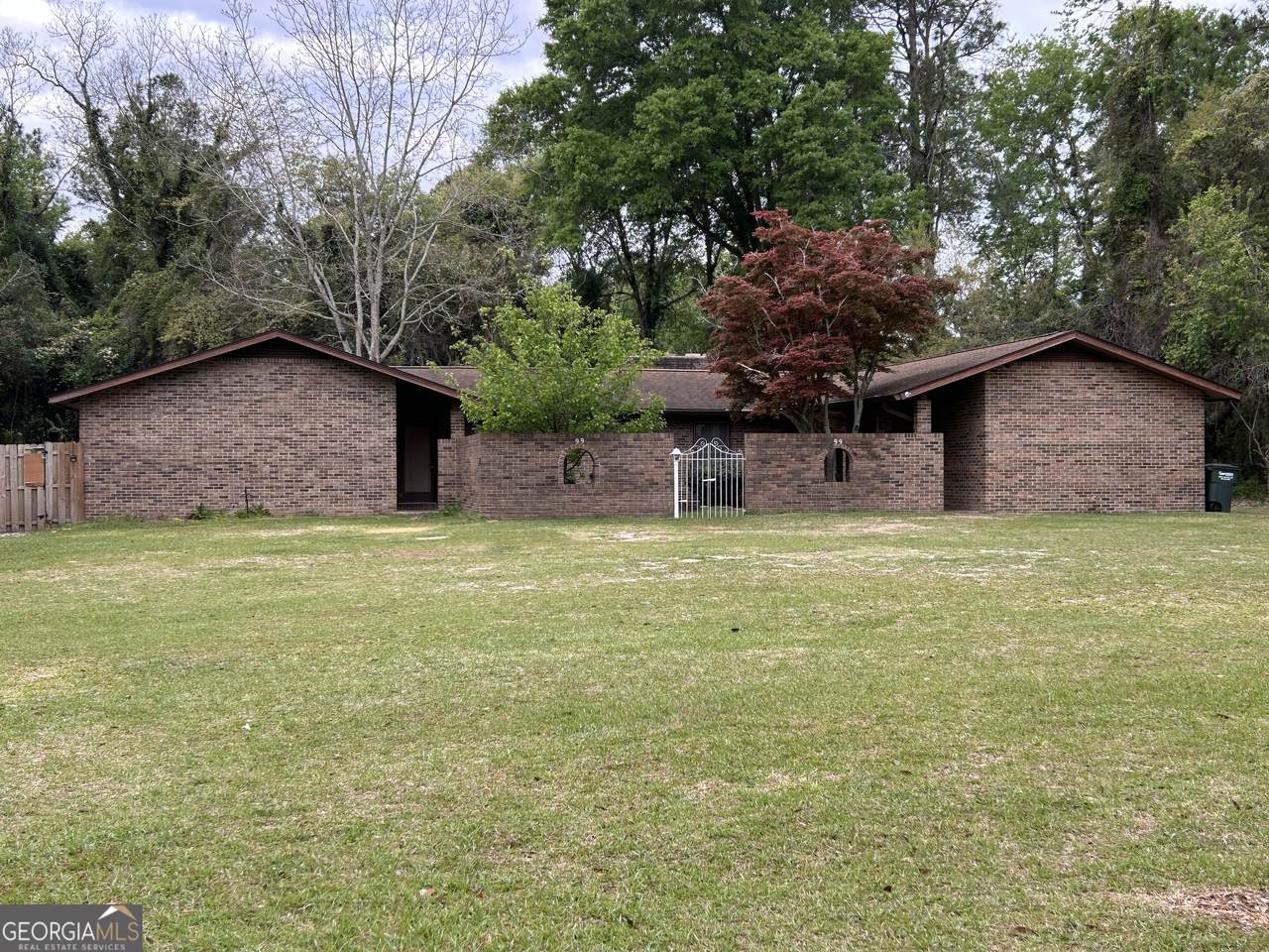 99 Holly Road - Photo 1