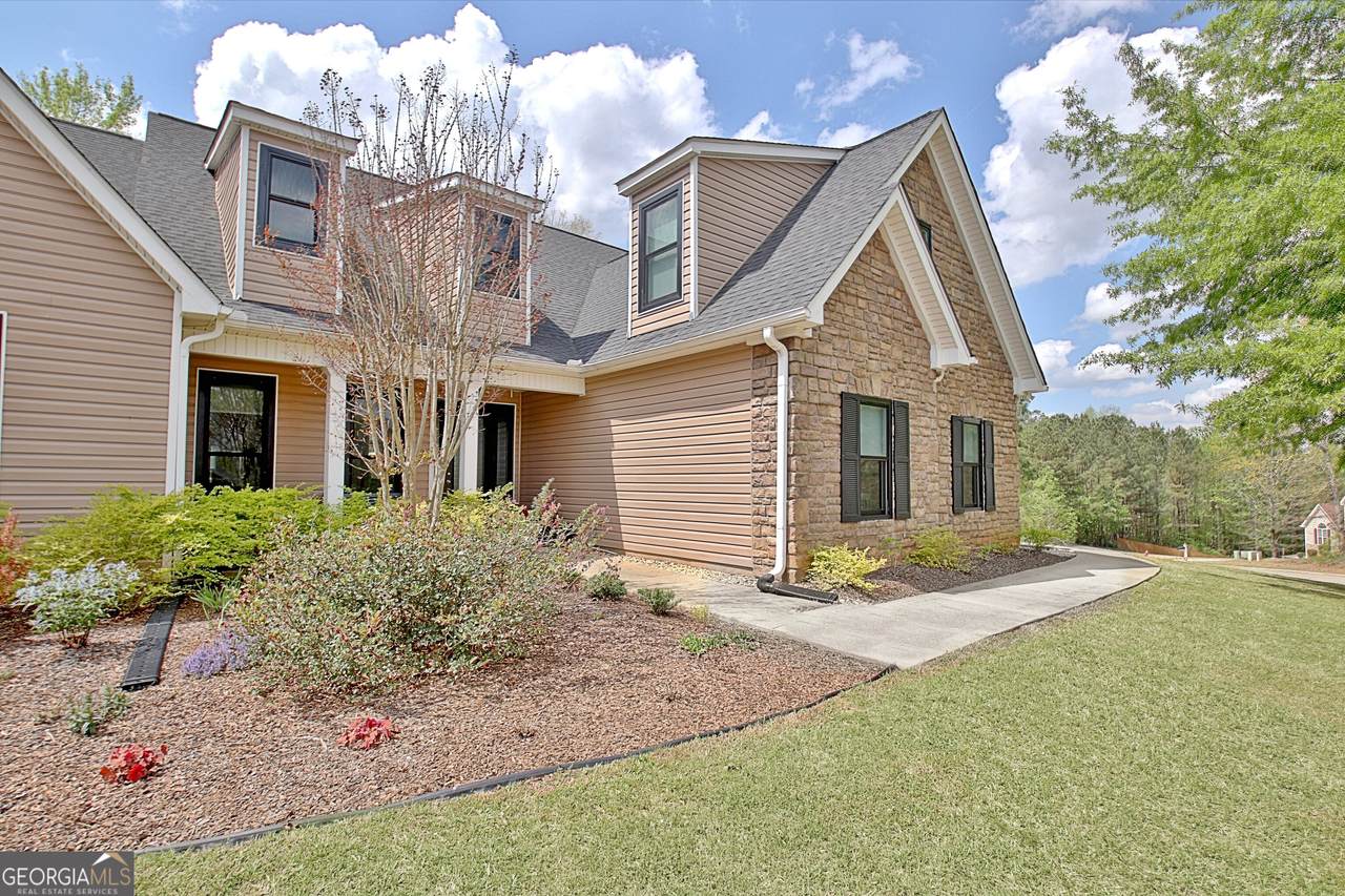 12 Smokey Ridge Court - Photo 1