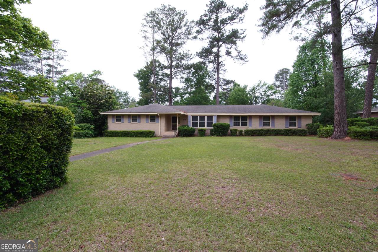 1712 Briarcliff Road - Photo 1