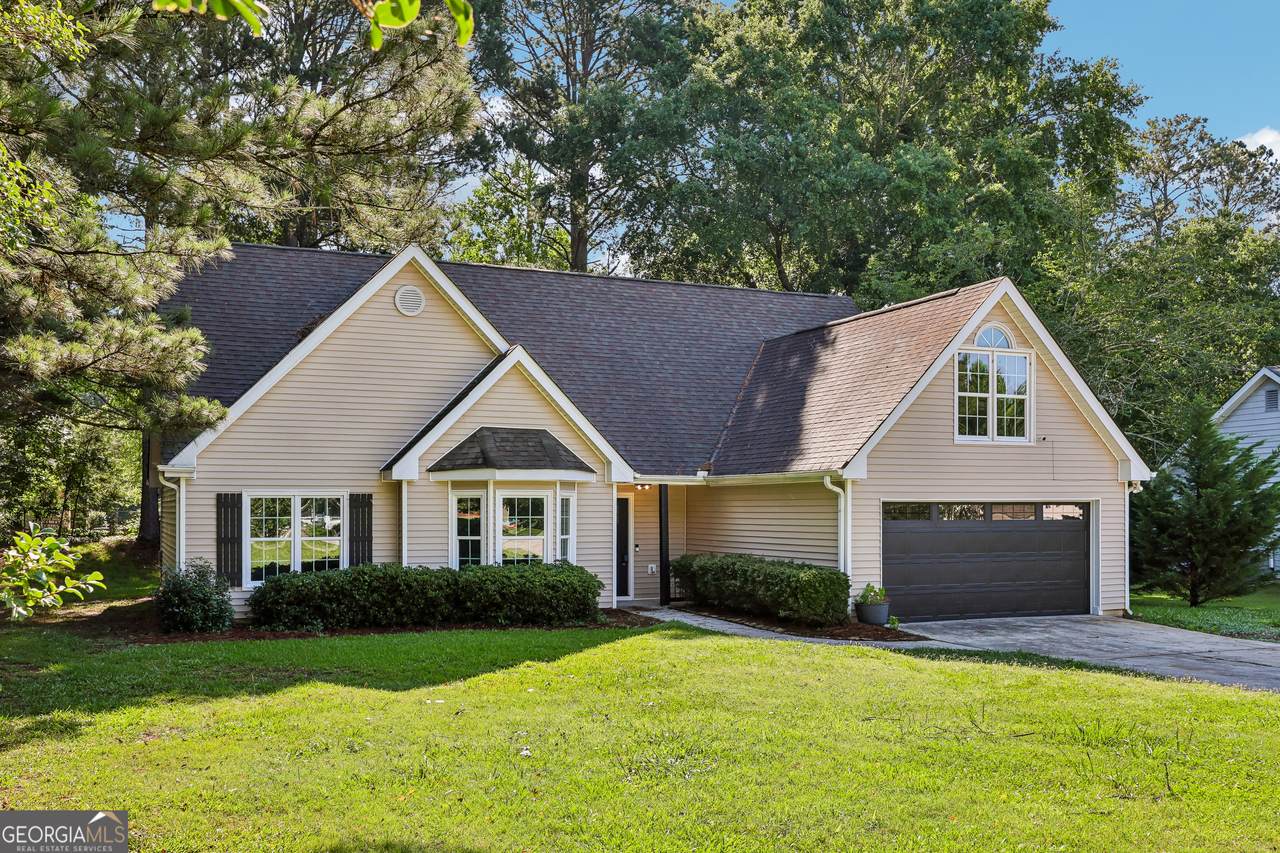 2360 Huntington Drive - Photo 1