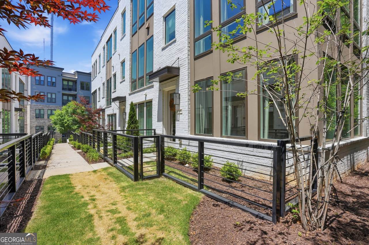 358 Gibson Street - Photo 1