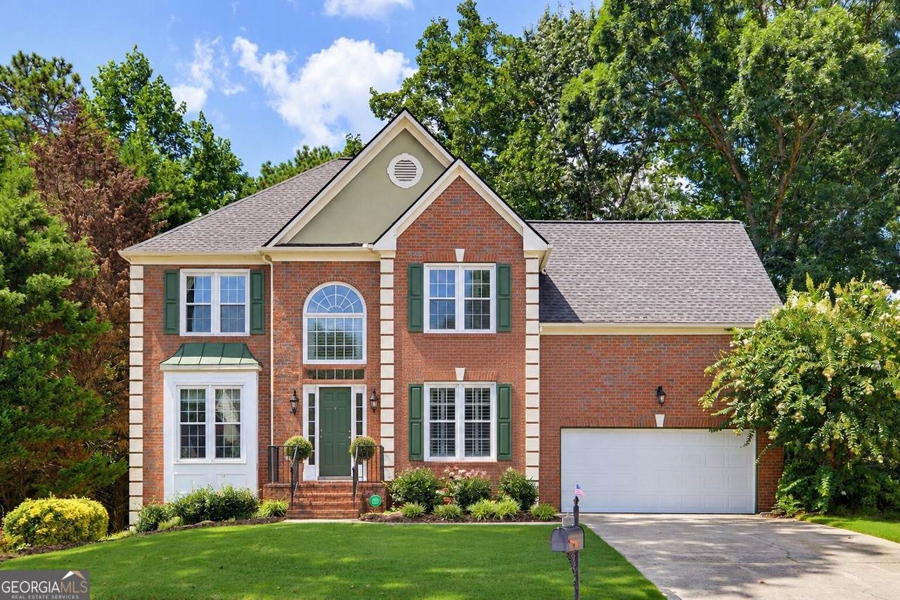 320 Hillside Manor Drive - Photo 1