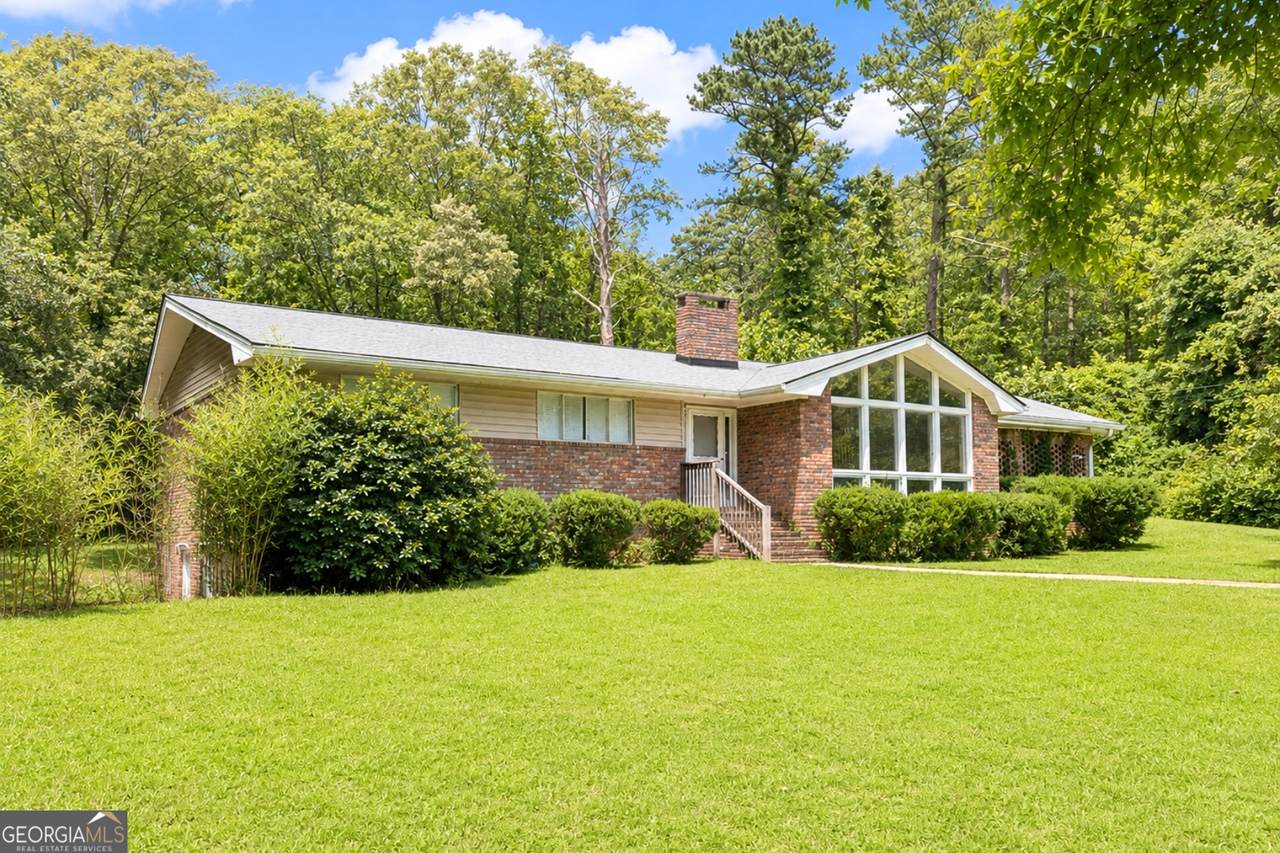 3605 Flat Shoals Road - Photo 1