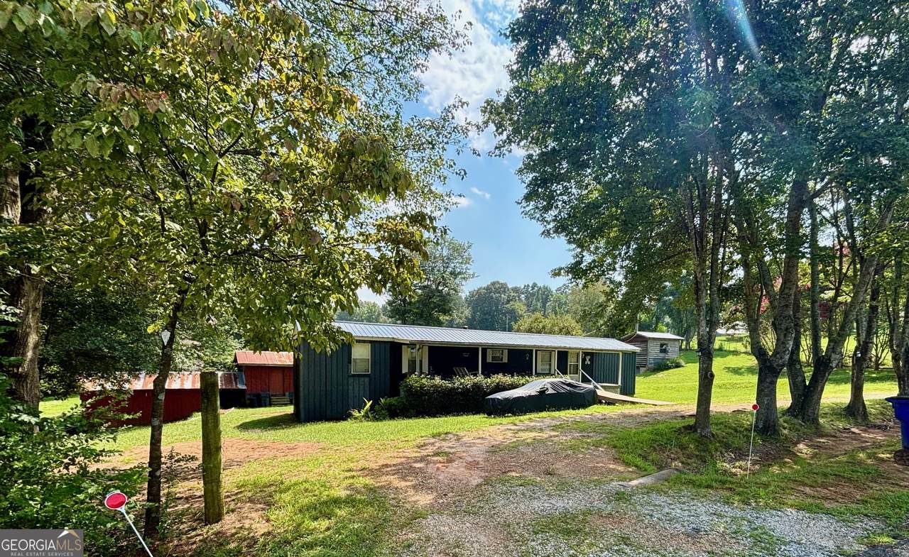 716 Hawkins Road - Photo 1