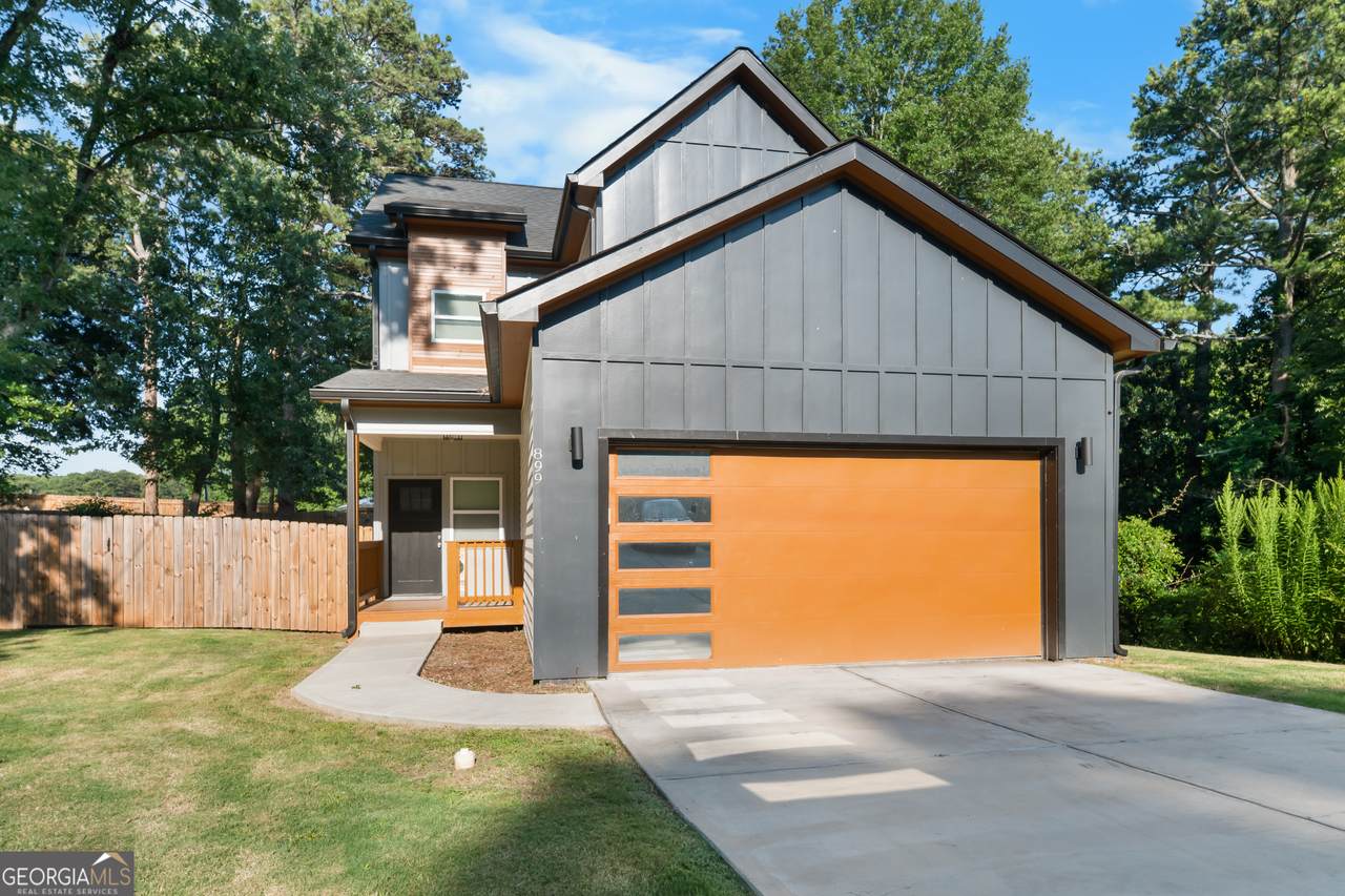 1899 Harold Avenue - Photo 1