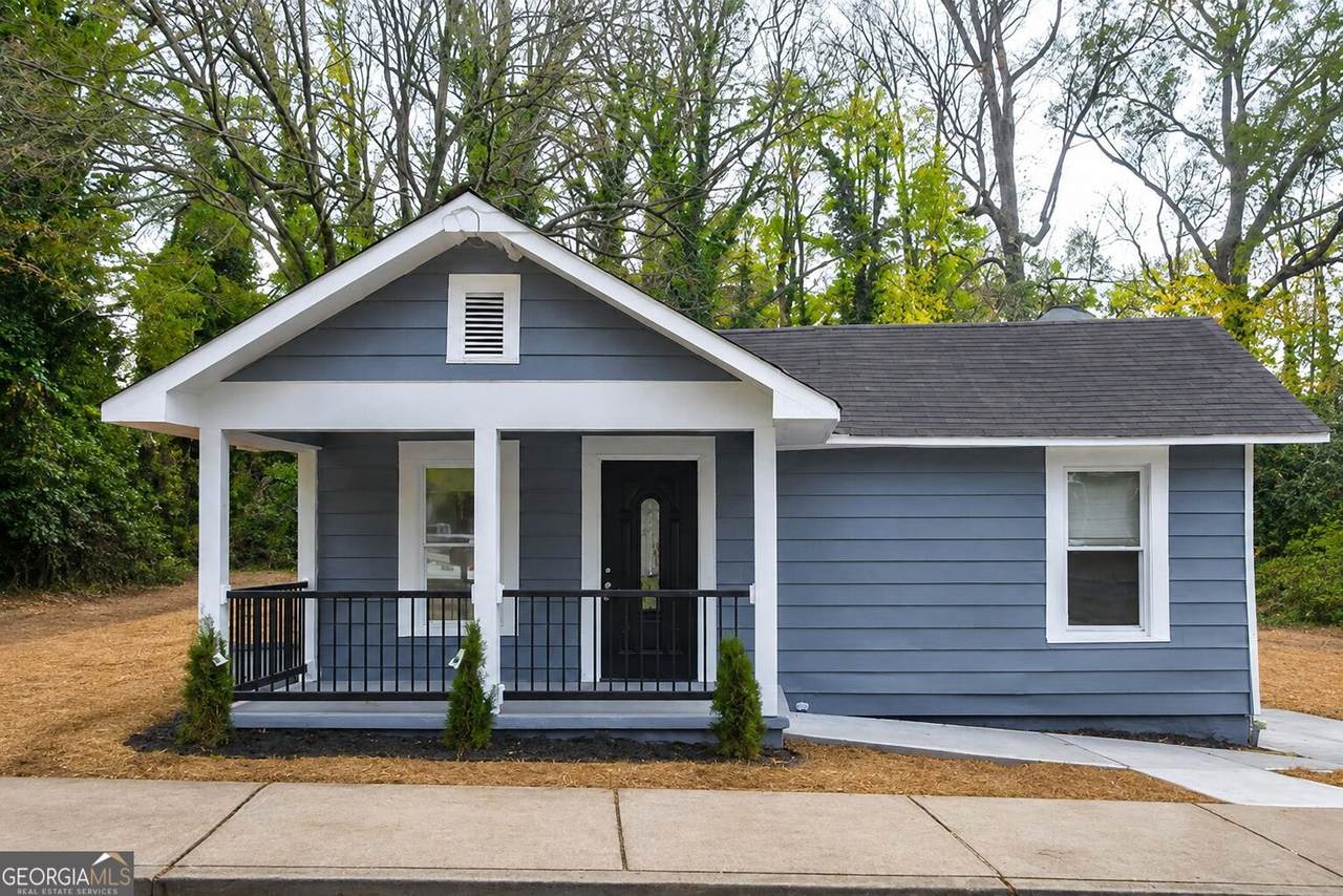754 North Avenue - Photo 1