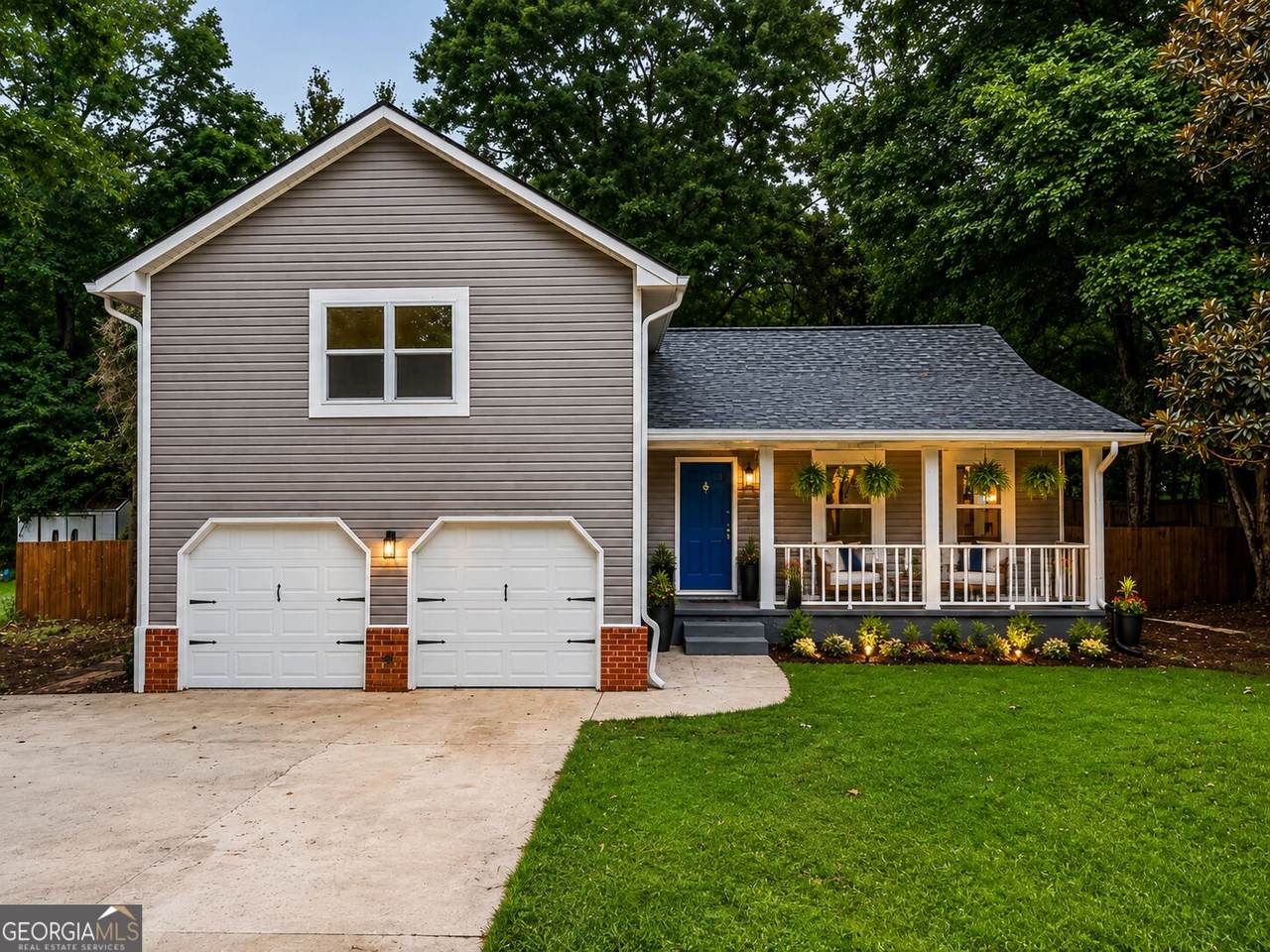 204 Groveland Drive - Photo 1