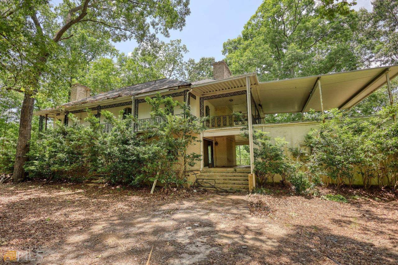 2990 Flat Shoals - Photo 1