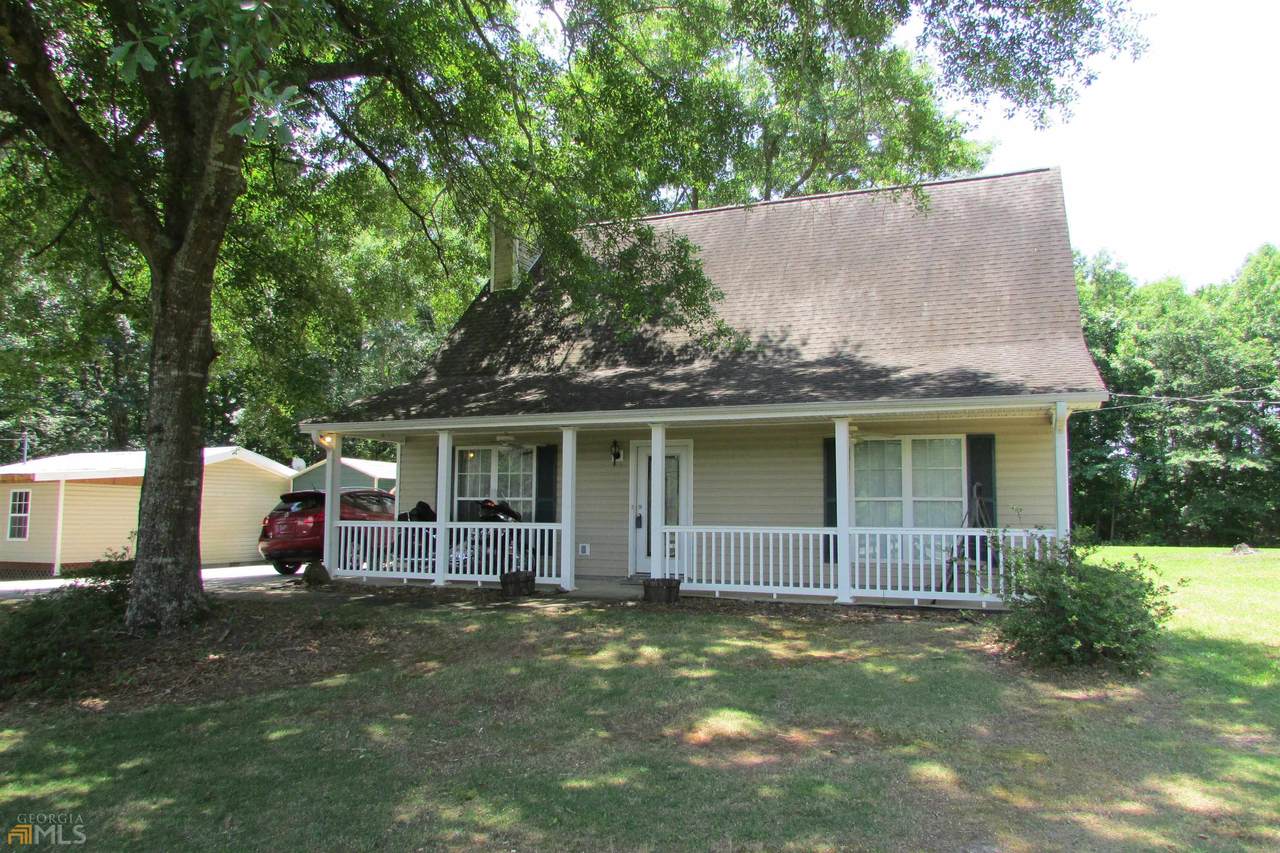 900 Lagrange Highway - Photo 1