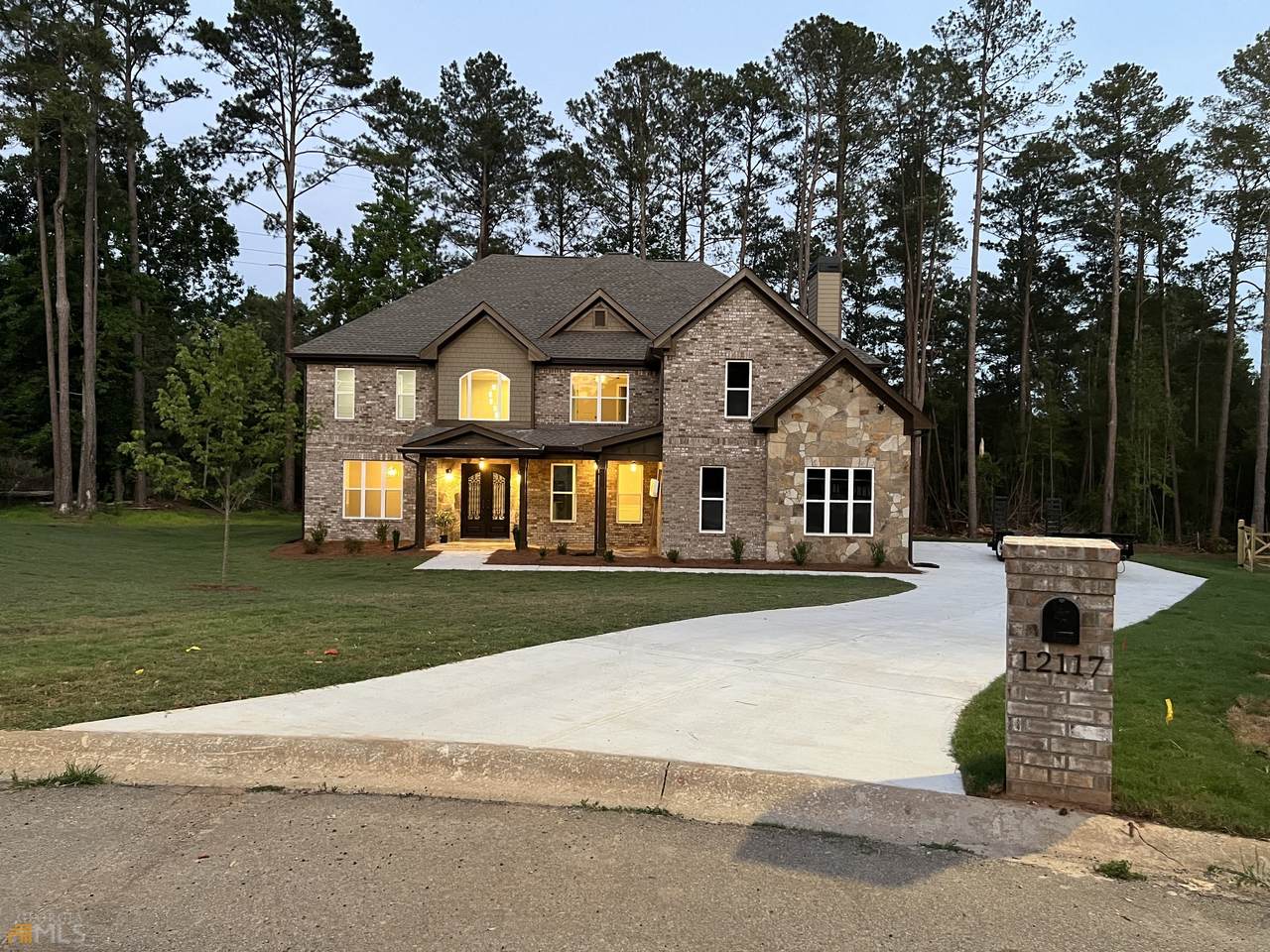 12117 Edgewater Drive - Photo 1
