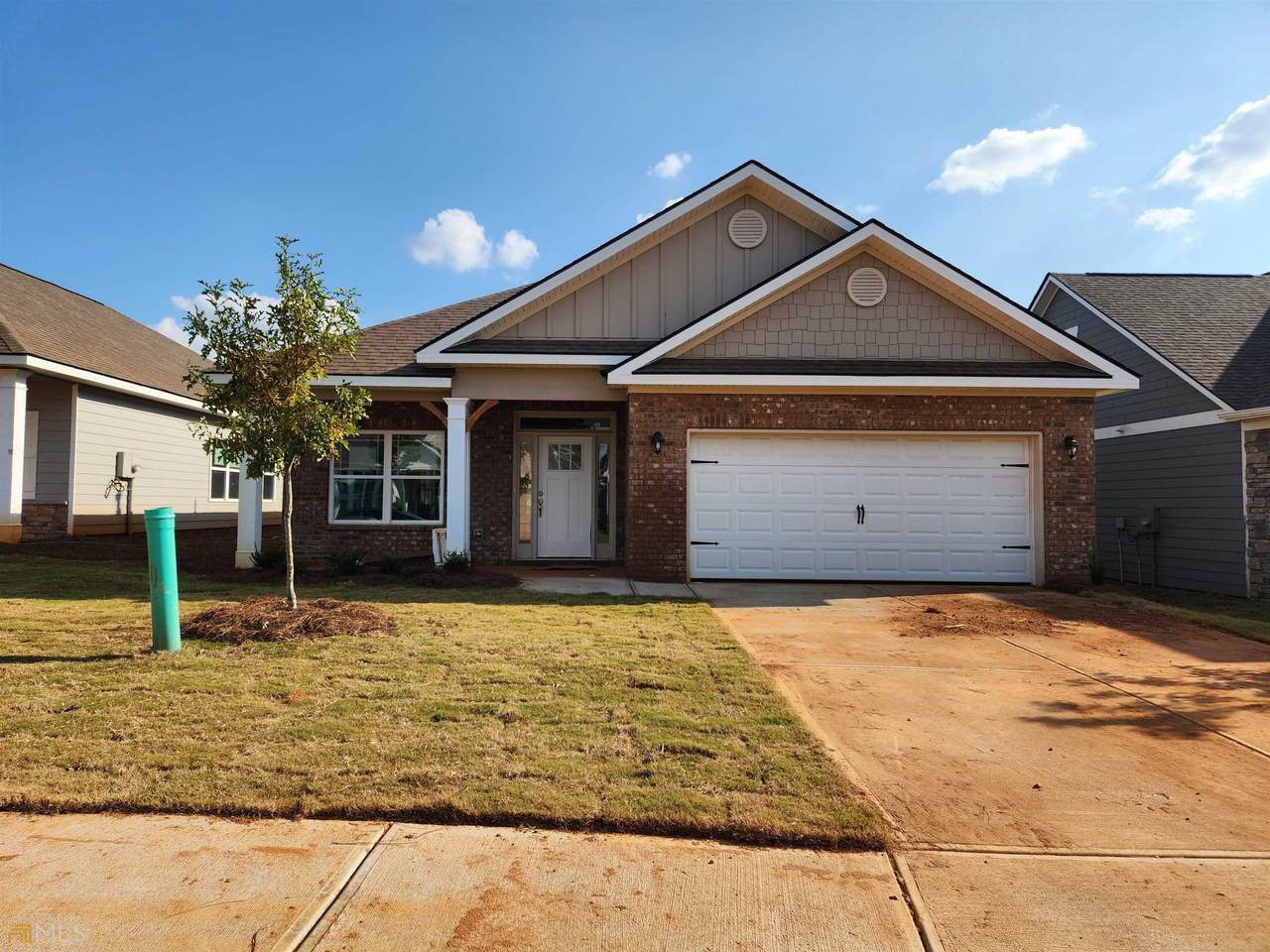 105 Foxgate Path - Photo 1