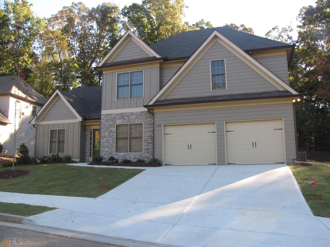 218 Jefferson Avenue - Photo 1