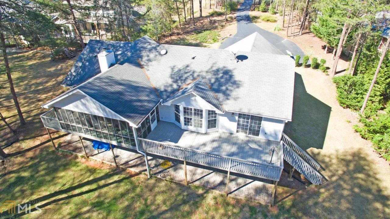 573 Currahee Point - Photo 1