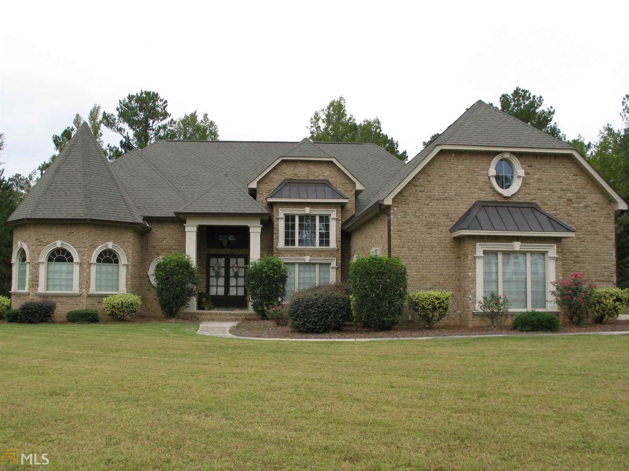 702 Latrobe Way - Photo 1