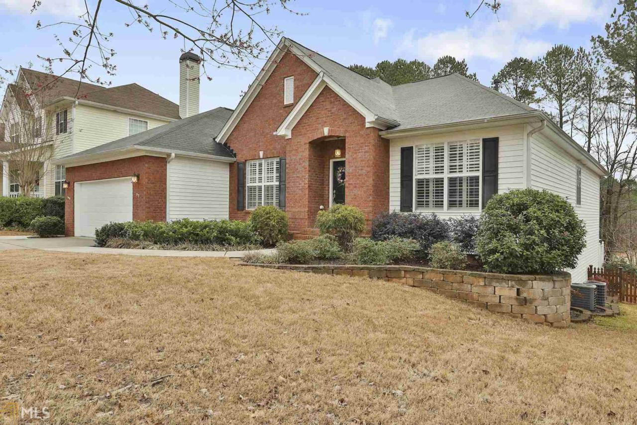 46 Fairway Dr - Photo 1