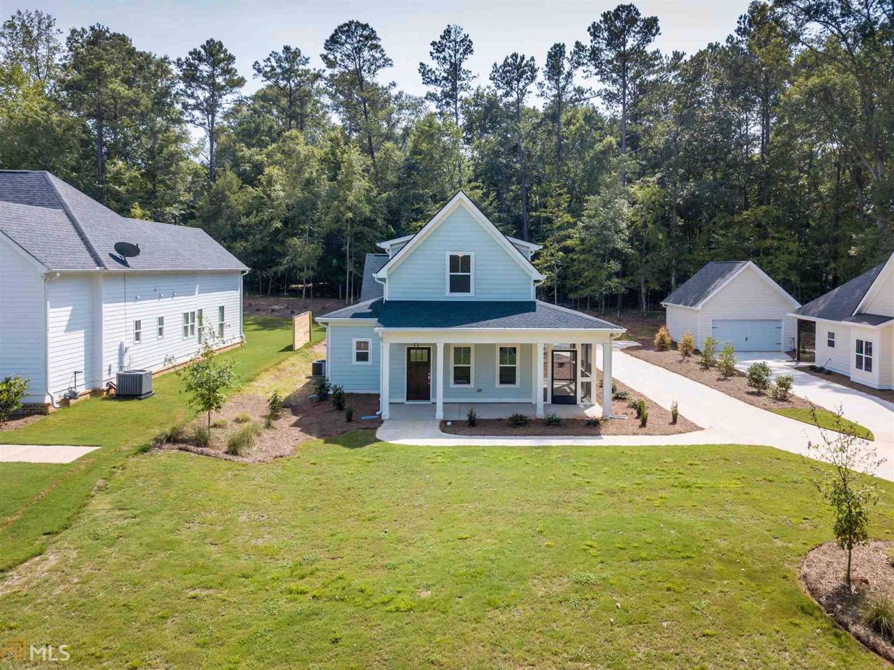 743 Markhams Dr - Photo 1