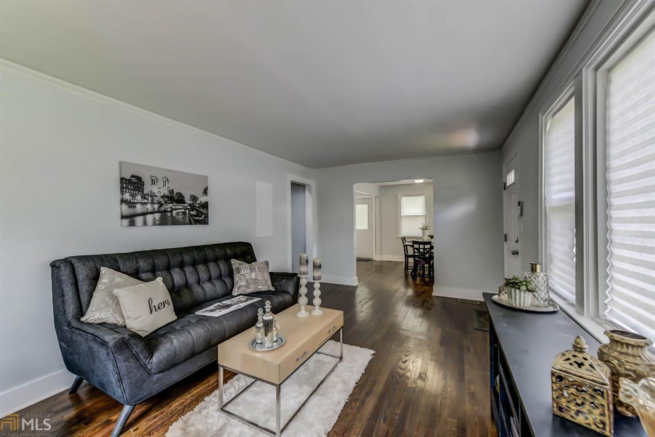 2569 Northview Ave - Photo 1