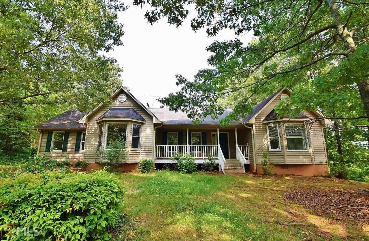 6422 Old Dahlonega Hwy - Photo 1