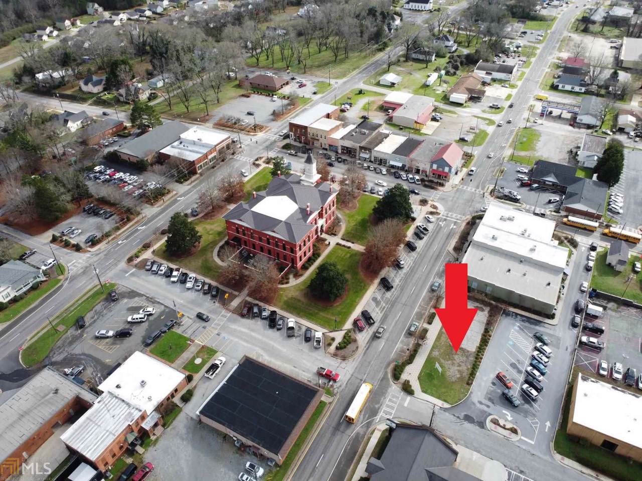 430 Thomaston St - Photo 1