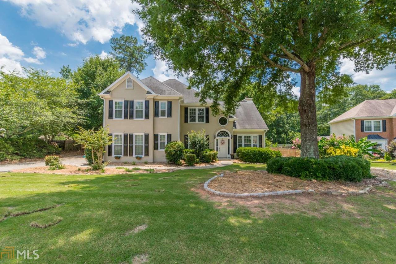 230 Fieldstone - Photo 1