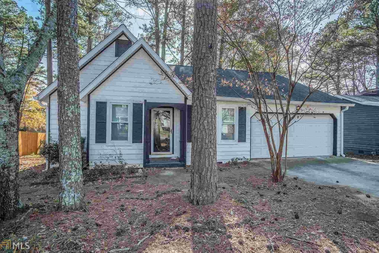1011 Memory Ln - Photo 1