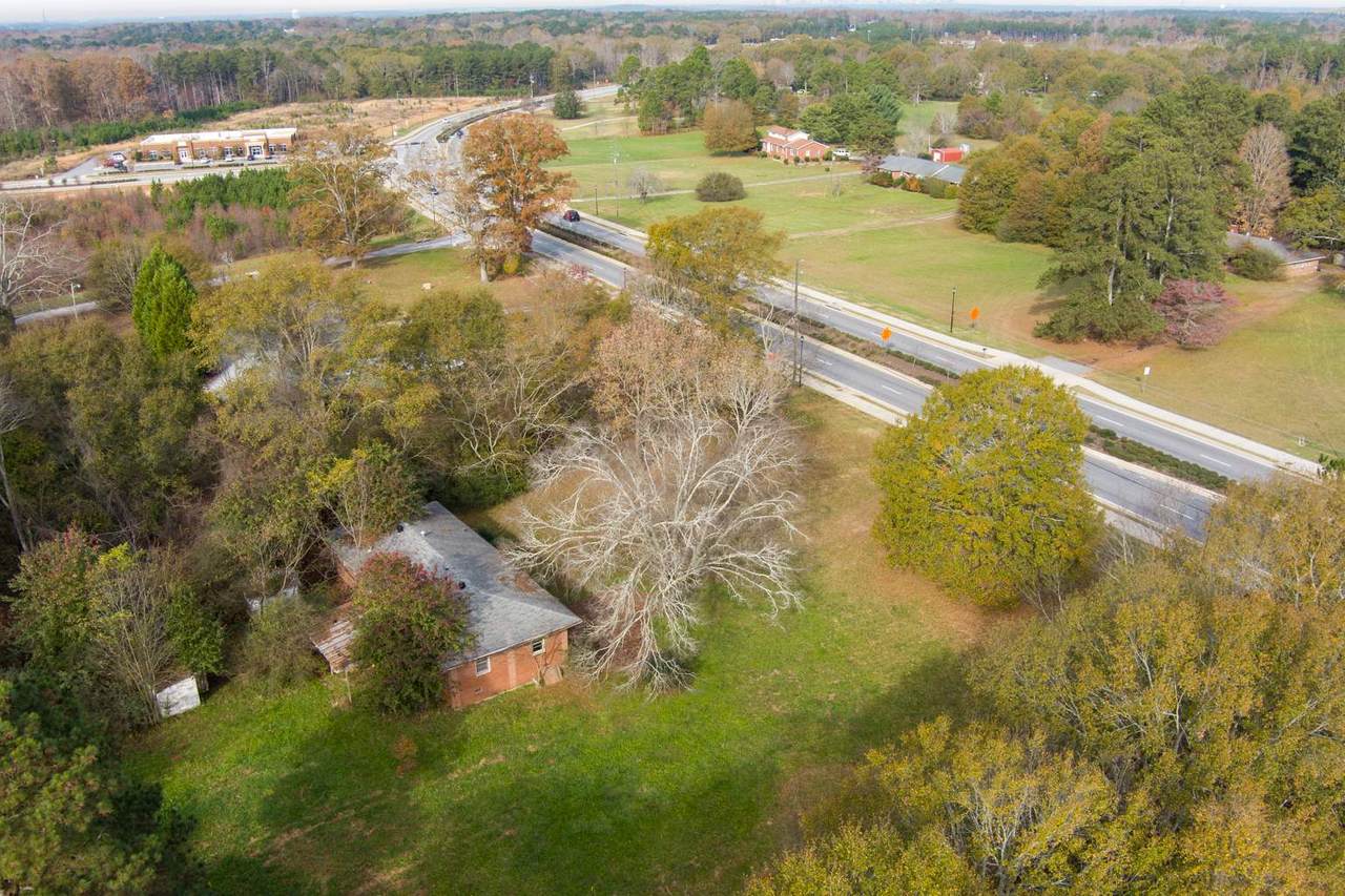 403 Fairview Rd - Photo 1