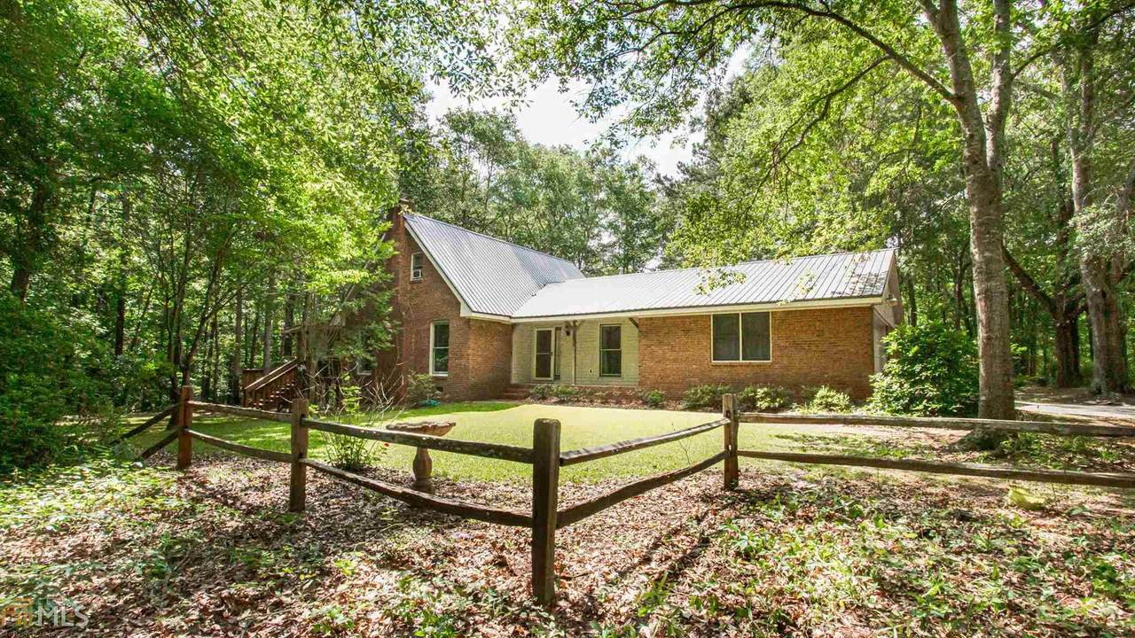 2055 Oak Hill Rd - Photo 1