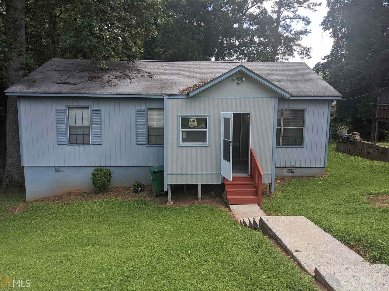 305 Creighton Ave - Photo 1