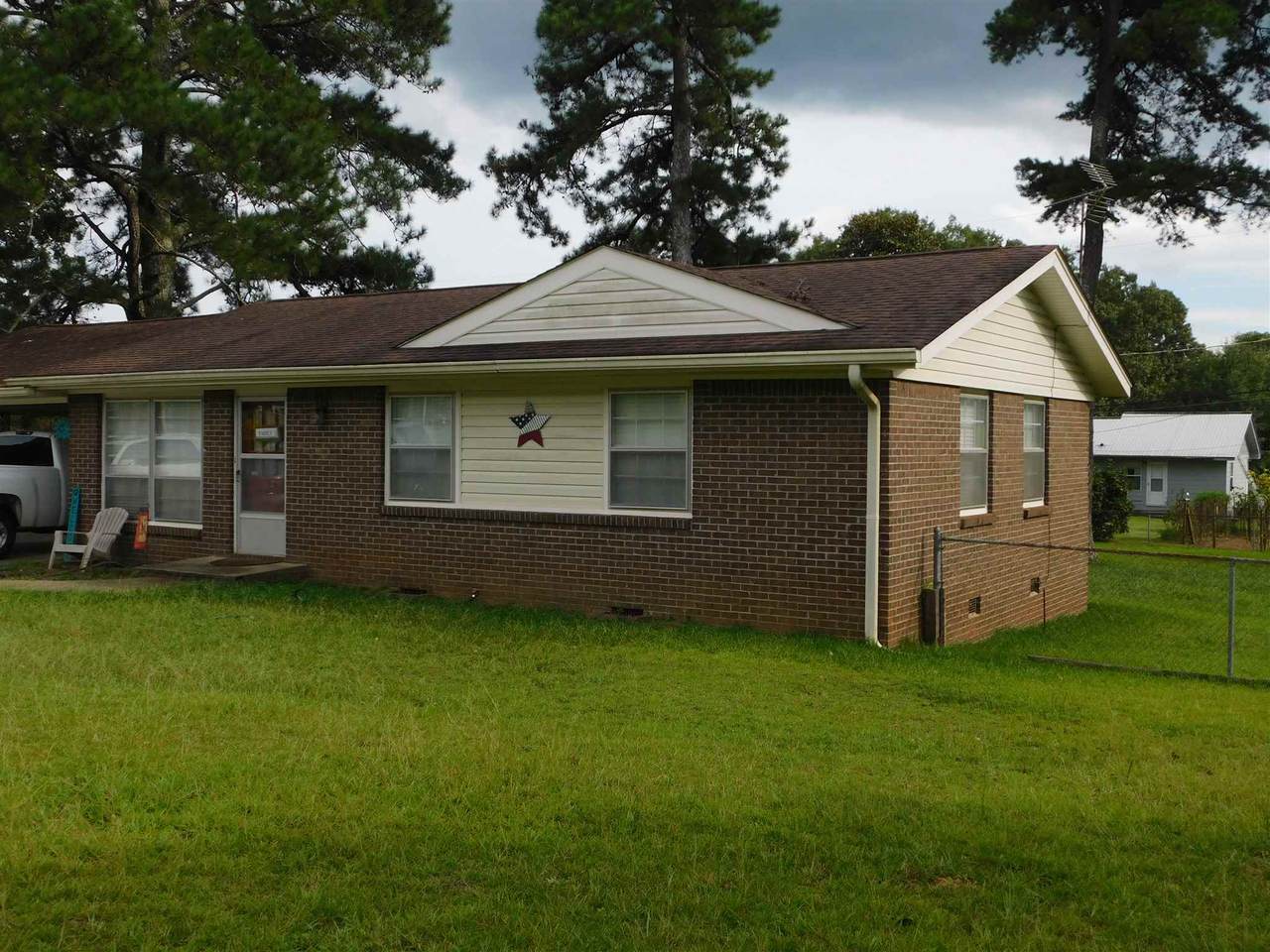 6619 Veterans Memorial Pkwy - Photo 1