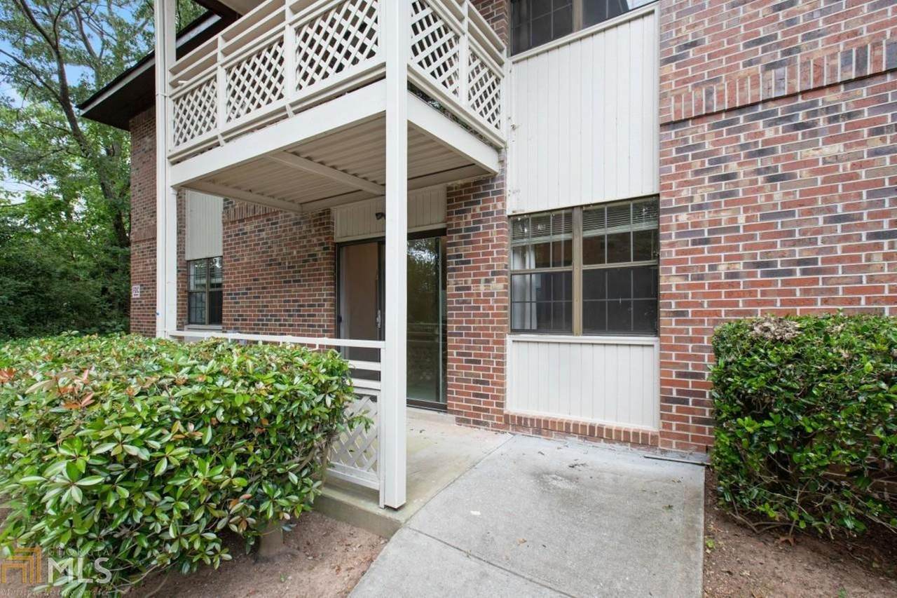 475 Mount Vernon Highway - Photo 1