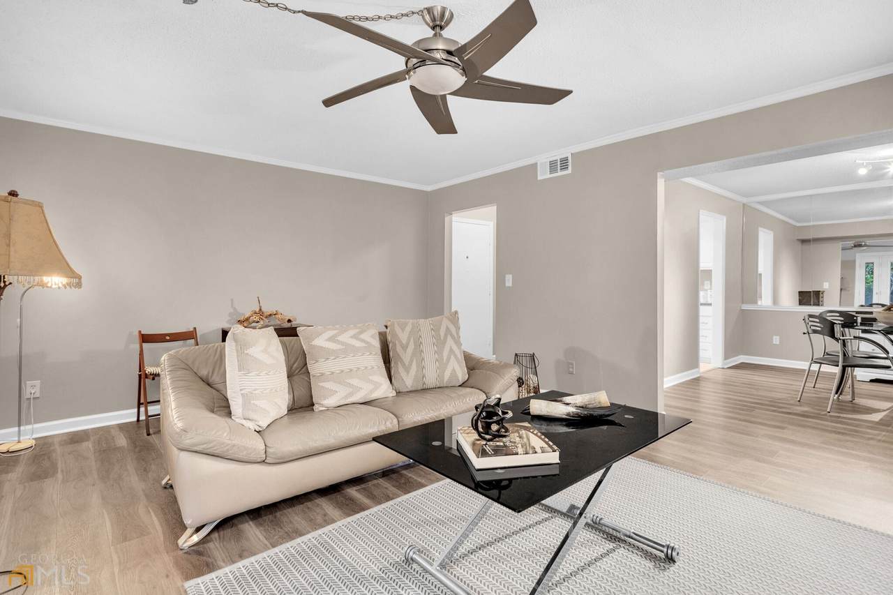 6851 Roswell Road - Photo 1