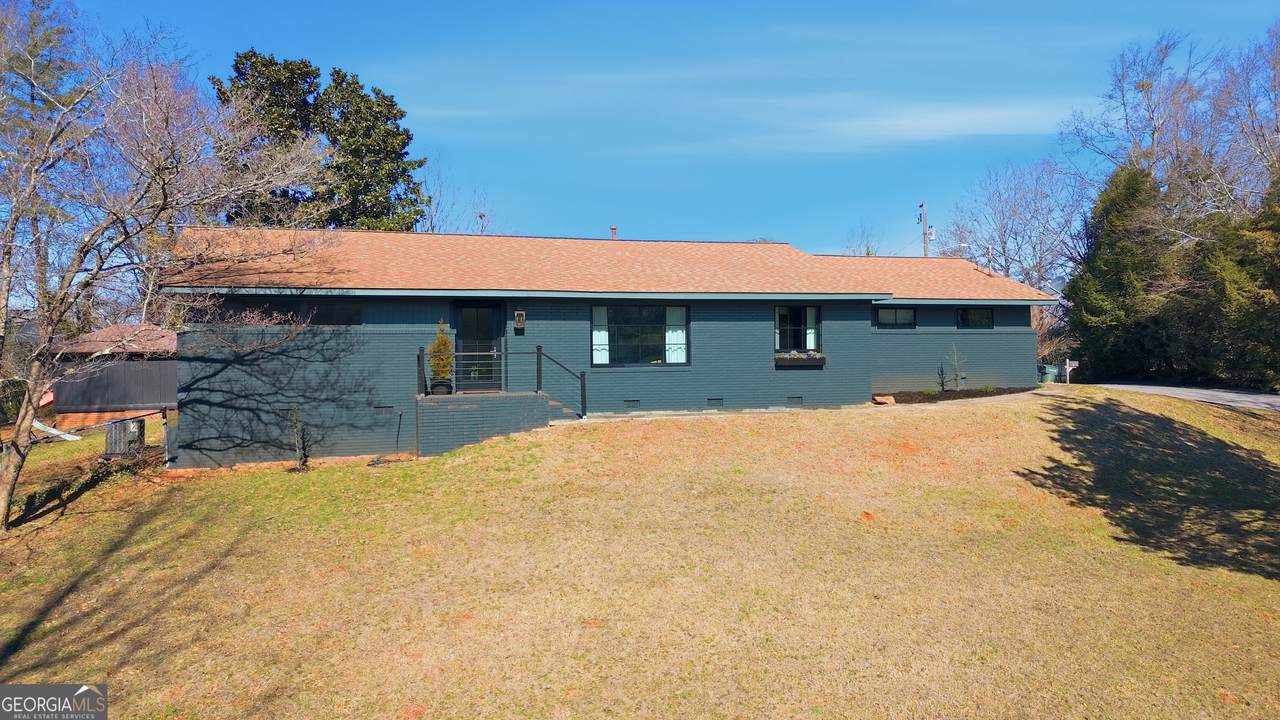 125 Maple Street - Photo 1