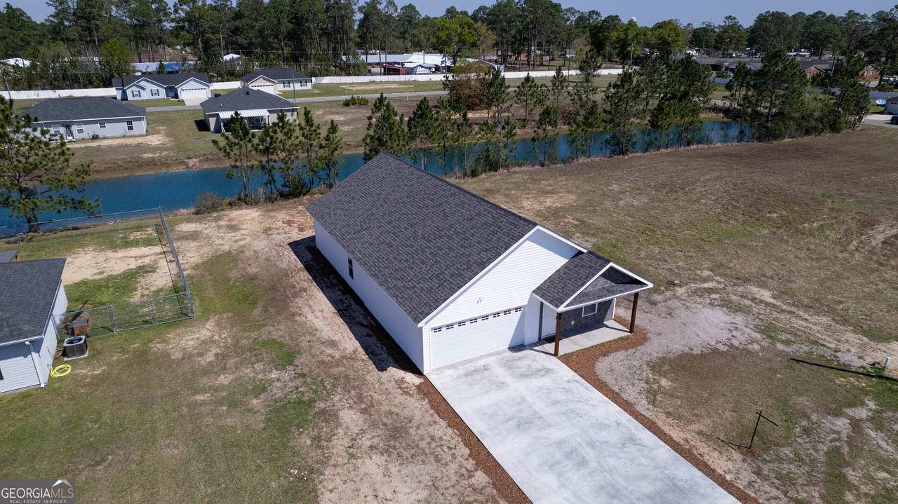 227 Twinn Lakes Drive - Photo 1