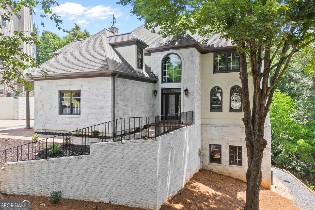 539 Schofield Drive - Photo 1