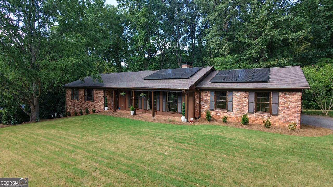 750 Glenwood Drive - Photo 1