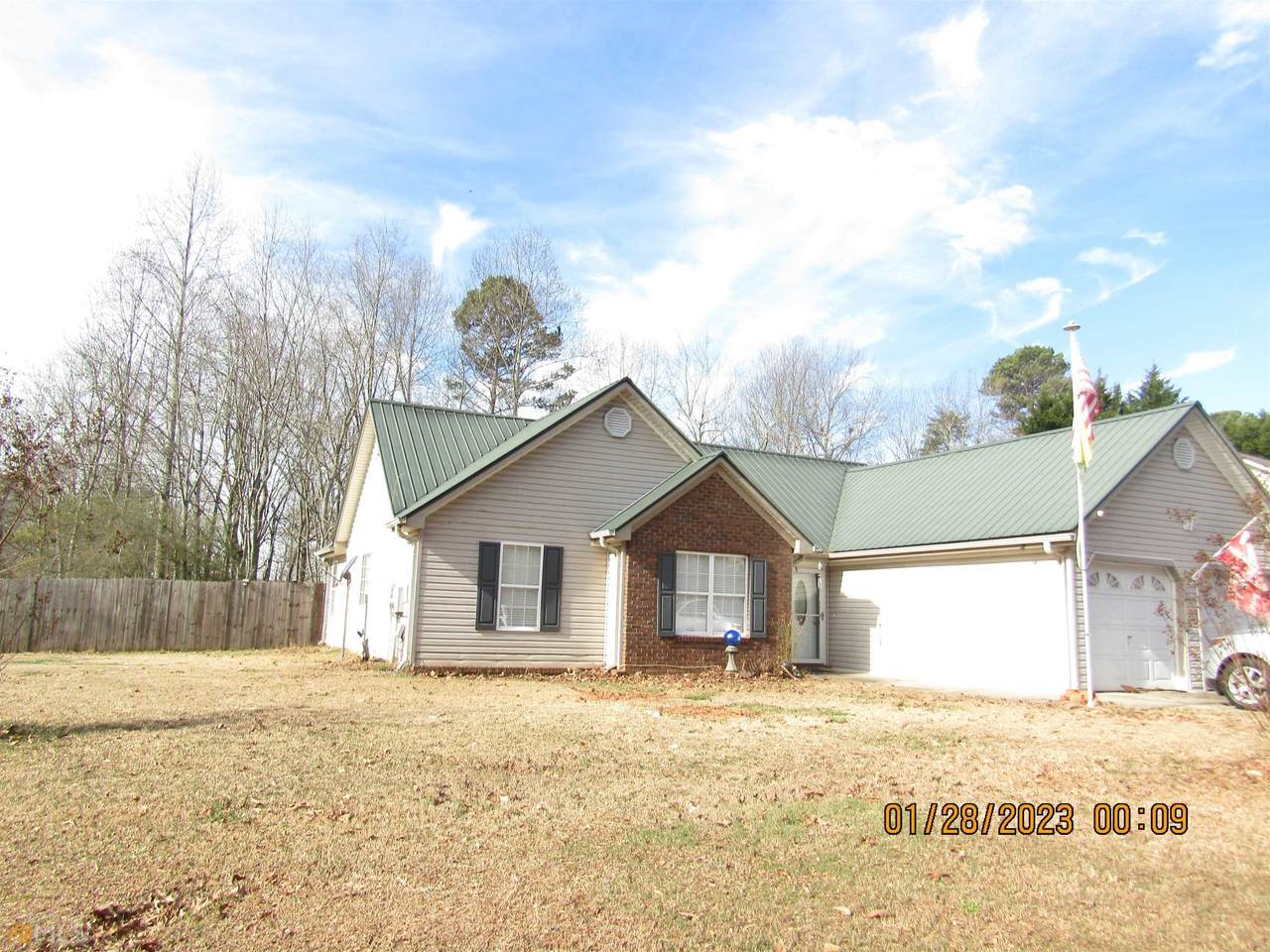 5087 Twin Oaks Lane - Photo 1