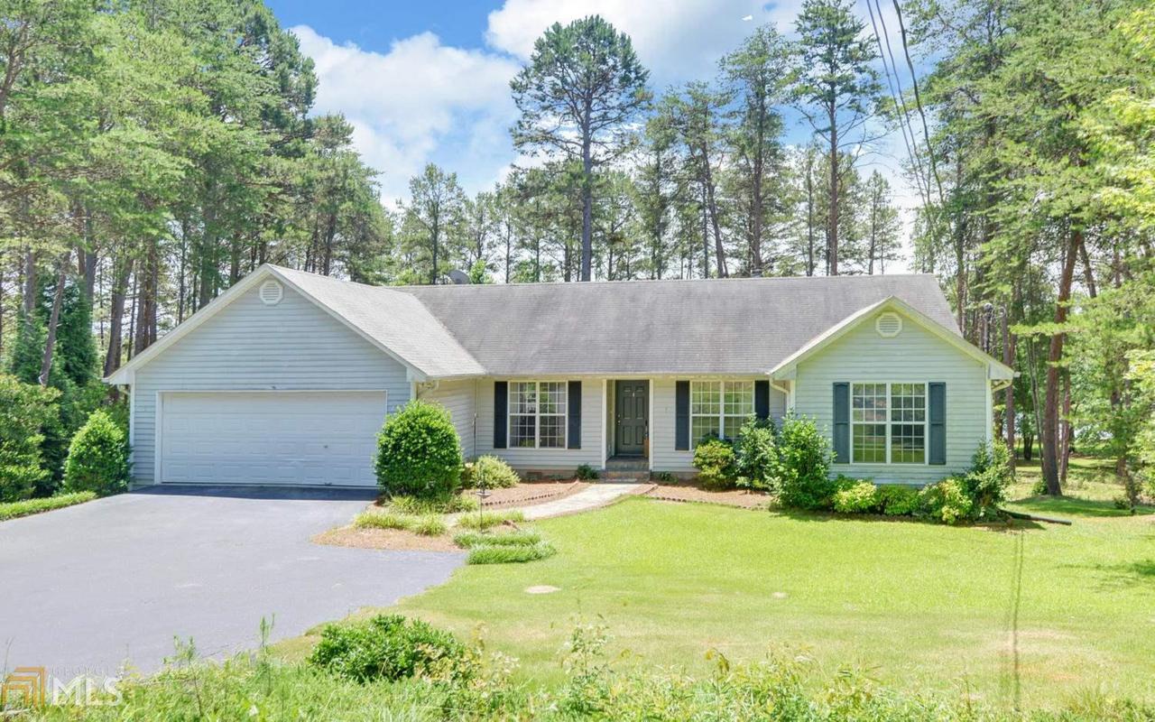 573 Currahee Point - Photo 1