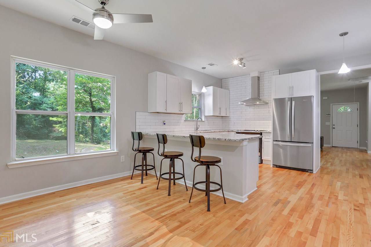 987 Ada Ave - Photo 1